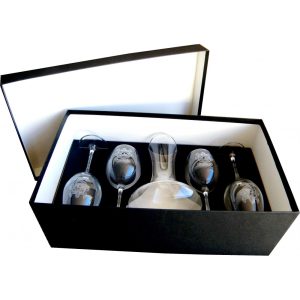 decantador-y-4-copas-de-vino-con-1-escudo-heraldico