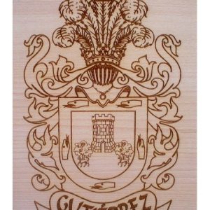 escudo-heraldico-en-madera